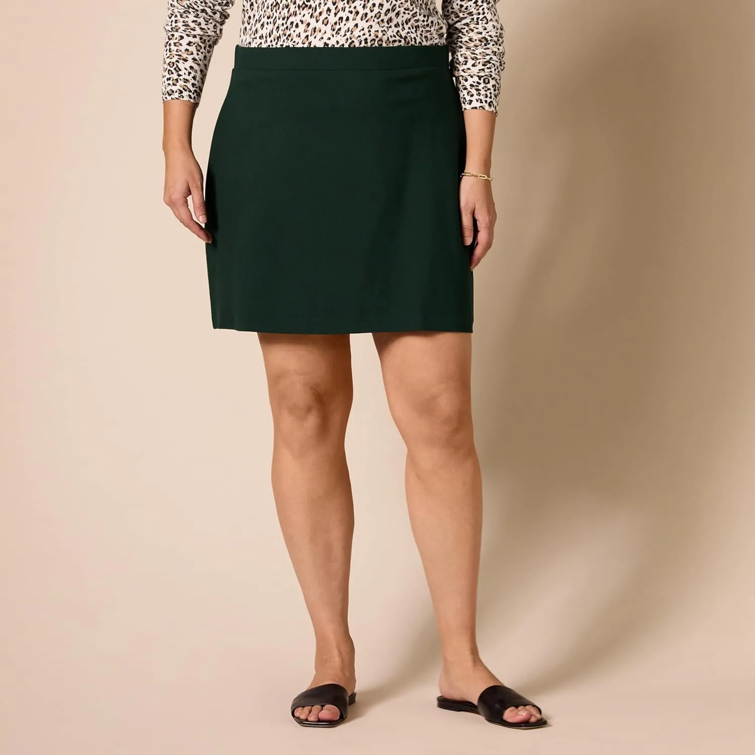 Amazon Essentials Women's Ponte Pull-On Mini Length A-Line Skirt