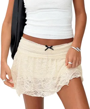 Faretumiya Y2k Lace Skirt Women Pleated Tiered Low Rise Ruffle Mini Skirt Boho Aesthetic Elastic Flowy Going Out Streetwear