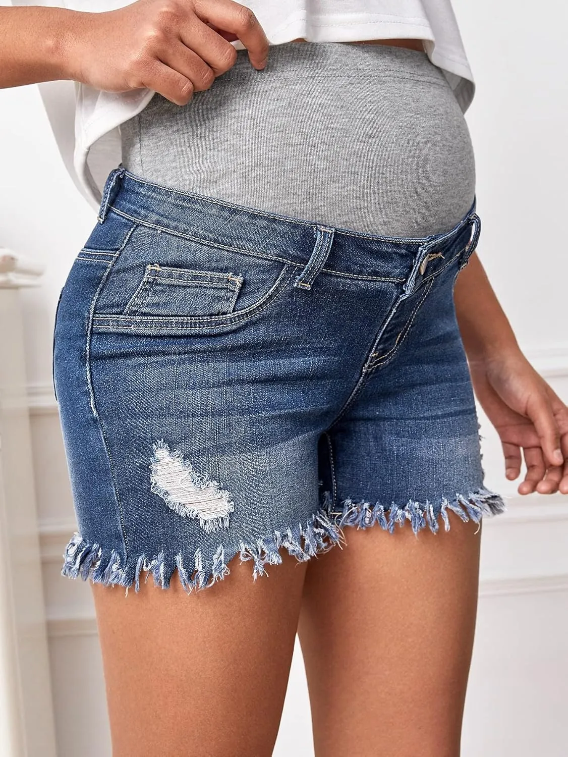Floerns Women's Maternity Ripped Roll Hem Jeans Pregnant Denim Shorts
