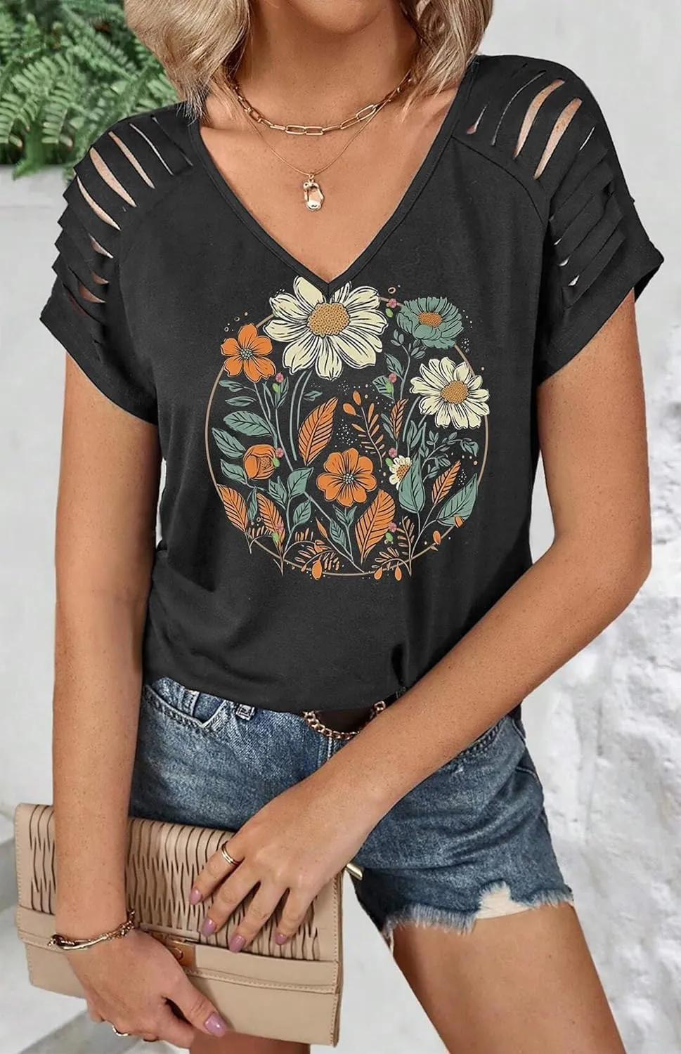 Graphic Tees for Women Vintage Short Sleeve Western Shirts Summer Casual V Neck Country T Shirt Cute Concert Outfits