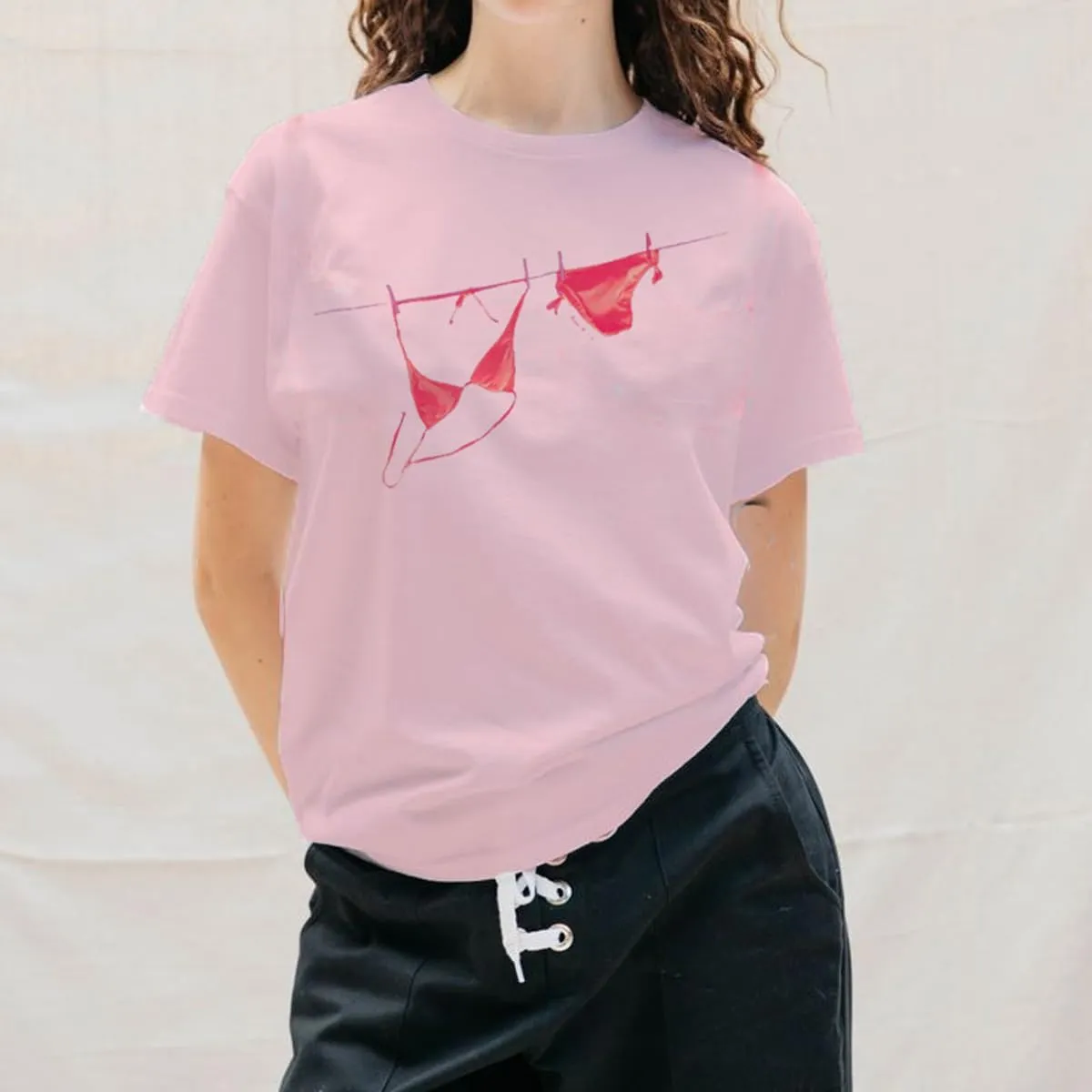 Oversized Graphic Tees for Women Y2k Short Sleeve Ocean/Shark Baggy Shirt Cute Crewneck Aesthetic Preppy Clothes